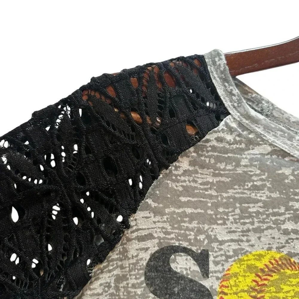 Southern Grace Gray Black Softball Graphic 3/4 Lace Sleeve T Shirt Women’s Small - Picture 3 of 9